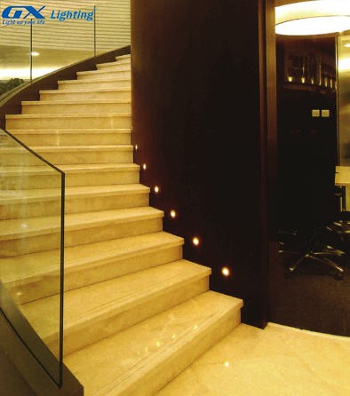 đèn led cầu thang